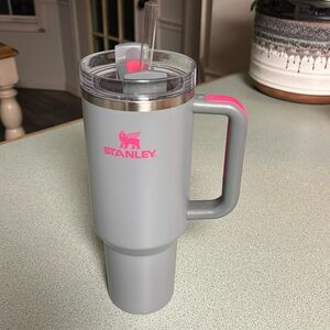 Stanley 40 oz tumbler
